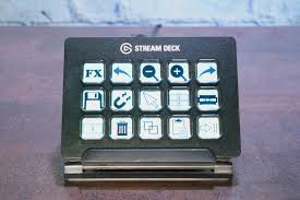 From automatically detecting your scenes and sources to putting your social media channels to work, you do everything with a quick tap. Review The Elgato Stream Deck Is A Customizable Hardware Control For Post Processing Digital Photography Review