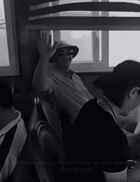 🎓Vừa thi tốt nghiệp THPT xong, em đã mất đi 4 người thân ruột thịt (bố mẹ  cùng 2 chị em gái) 😭 Một gia đình năm người ở Hà Nội đi