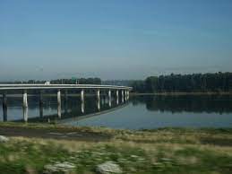 Planning for the structure began in earnest in 1964 when it was designated as part of the east portland freeway. Glenn L Jackson Memorial Bridge Portland Vancouver 1982 Structurae