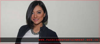 Model rambut layer sebahu ikal ide 111 best gaya rambut images on. Gaya Rambut Bob Para Artis Indonesia Yang Bisa Anda Fashion Entertainment