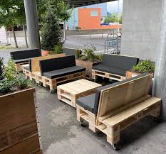 Alternativ können die hocker als fußablage genutzt werden. Zubring Ch Garten Garden Restaurant Sunshine Summervibes Summer Summertime Sunnyday Lounge Dinner Pictureoftheday Pic Picoftheday Picture Picsart Eat Drinks Palettenmobel Handmade Blumen Mobel Mobeldesign Facebook