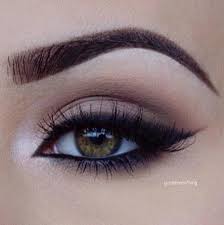Black And White Winged Eyeliner Brown White Cute Winged Eyeliner Eyeshadow Eyebrowgame Smokey Eye Black Hazel Eyes Everyday Eye Makeup Eye Makeup Cat Eye Makeup