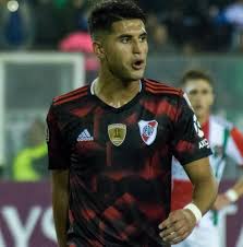 Are you fond of playing dream league soccer game? Bayer Leverkusen Jersey History