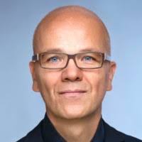 Tom Barta's Instagram, Twitter & Facebook