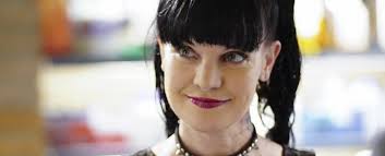 Sie ist somit experte auf dem gebiet der balistik, der digitalen forensik und der dna analyse. Navy Cis So Verabschiedete Sich Pauley Perrette Aus Der Serie Details Zum Abschied Von Abby Sciuto Nach 15 Jahren Tv Wunschliste