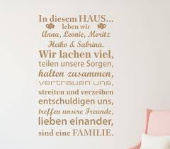 Wandtattoo in diesem haus sind freunde immer wandtattoo de. Dekortattoo De Wandtattoos Wandspruche Wanddeko Wandtattoo In Diesem Haus Leben Wir Mit Wunschnamen