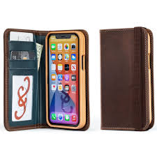 This samsung s view wallet case has a clear mini window for easy access and a smart sensor for notifications. 14 Best Iphone Wallet Cases 2021 Wallet Cases For All Iphones
