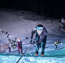 Die streif ist eine skirennstrecke oberhalb von kitzbühel in österreich und seit 1937 schauplatz der internationalen hahnenkammrennen. Vertical Up In Kitzbuhel Mit Haken Und Osen Die Streif Hinauf Welt
