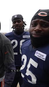 Who would you trust to cook Thanksgiving dinner? 🤔