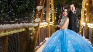 A cinderella story christmas wish movie was a blockbuster released on 2019 in united states. A Cinderella Story Christmas Wish Netflix