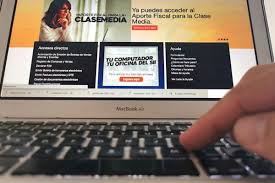 El servicio de impuestos internos (sii) ratificó si el ingreso del mes de julio registra una disminución del 30% o más, el sistema le indicará el monto del bono al que puede acceder, propuesta que puede. Bono Clase Media Solicitudes Superan El Millon Y Citan A Barraza Y Briones Al Congreso Por Problemas En Plataforma Del Sii Diario Financiero