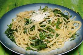 Über 14 bewertungen und für raffiniert befunden. Spaghetti Rucola Salat Rezept Frag Mutti