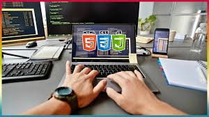 Los lenguajes de programación con más proyección si quieres aprender a  programar en 2025