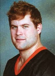 Player photos for the 1999-00 Burnaby Bulldogs at hockeydb.com