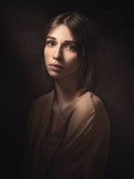 Looking For Rembrandt Stephane Rouxel On Fstoppers Rembrandt Portrait Studio Portrait Photography Portrait Photography Women