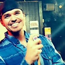 Aaron Cheek's Instagram, Twitter & Facebook