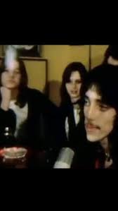 Roger cicero war der sohn des 1997 verstorbenen jazzpianisten eugen cicero und der tänzerin lili cziczeo. Christiane F Posts Facebook