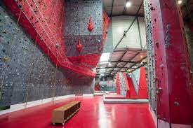 Salle d'escalade altissimo saint martin du touch 9, rue marie louise dissard zac saint martin du touch 31300 toulouse 05.61.31.02.02. The 10 Best Things To Do Near Saint Martin Du Touch Station Tournefeuille Tripadvisor