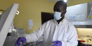 Kadin mengingatkan bahwa tidak ada pemaksaan kepada perusahaan dan badan usaha untuk berpartisipasi dalam vaksinasi berbayar tersebut. Dokter Nigeria Mogok Kerja Karena Gaji Tak Dibayar Di Tengah Pandemi Corona Merdeka Com