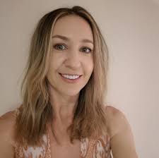 What is Hayley's correct number?