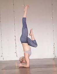 Knee To Chest Forearm Balance Forearm Stand Yogatipsandadvice Headstand Yoga Headstand Poses Forearm Stand