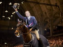Fuchs competed at the 2015 european championships where he won a team bronze and placed 38th individually. Neues Jahrzehnt Neue Nummer Eins Der Welt Martin Fuchs