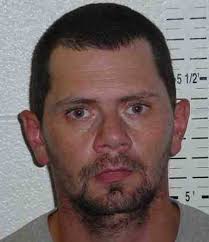 Officers collar robbery suspect