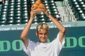 Airlite alloy aluminum construction delivers durability and a lightweight feel. Roger Federer S Wild Hunt Towards The Junior Year End Number 1 Spot In 1998
