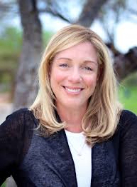 Does someone have resources for a social media specialist to design a real  estate campaign?