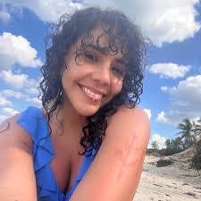 Katie Messing's Instagram, Twitter & Facebook