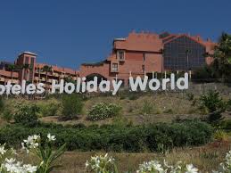 Maybe you would like to learn more about one of these? Esculturas De Elefantes En Los Hoteles Holiday World Benalmadena De Tapas Y Otras Cosas Por Fuengirola