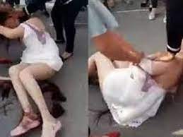 Đoạn mở đầu của cánh đồng bất tận từng vô cùng ấn tượng và ám ảnh. Ä'anh Ghen Kinh Hoang Co Vá»£ Ä'á»• á»›t Vao Vung Kin Cá»§a Nhan Tinh Tin Tá»©c Online