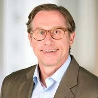 Alexander Fechner's Instagram, Twitter & Facebook