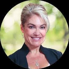 Jodi Scholl's Instagram, Twitter & Facebook