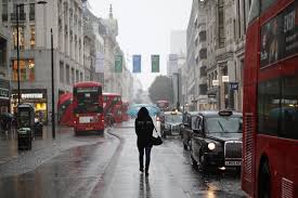 Weather forecast and updated observations for london and surrounding weather stations. Uk Weather Forecast London Set For Cold Weather And Downpours London Evening Standard Evening Standard
