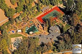 Drake's new mansion has sparked memes on social media. Inside Drake S 8 Million La House With An Insane Pool