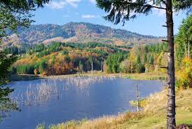 Rasarit pe lacul pangarati neamt. 10 Cele Mai Frumoase Locuri Din JudeÈul NeamÈ Buna Dimineata
