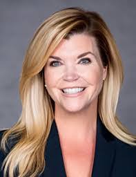 Amanda Trosclair's Instagram, Twitter & Facebook