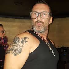 Hollywood am Inn: Wie der Wasserburger Pizzabäcker Enzo zum Schauspieler  wurde