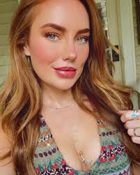 Heidi Hoback - Free pics, galleries & more at Babepedia