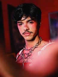 E AÍ AMIGAS? COMÉ QUE CÊS TÃO? Dia de @madybeeong finalista do  @corridadasblogueiras e o nosso conterrâneo @rodolfolimasilva no  @clubmetropole 🔥 foi demais!!