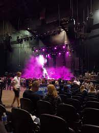 Located in the tinley park area, the outdoor venue has hosted some of the biggest festivals and concerts since they opened in 1990. Section 102 At Hollywood Casino Amphitheatre Rateyourseats Com