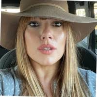 50+ "Andrea Mackay" profiles