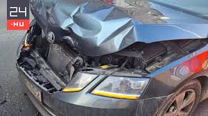 Jun 11, 2021 · jakab péter, a jobbik elnöke a bemutató videóban arról beszélt, hogy borsod 5. Karambolozott Jakab Peter 24 Hu