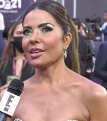 Gloria Trevi's Instagram, Twitter & Facebook