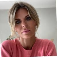 800+ "Laura Bailey" profiles