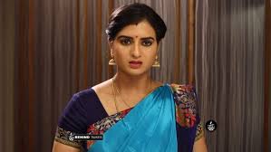 Rashmi Jayraj Behind Talkies Raksha holla quits naam iruvar namakku iruvar serial? rashmi jayraj behind talkies