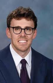 Eric Veale's Instagram, Twitter & Facebook