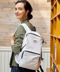 通勤リュック50選 大人女性におすすめのシンプルで機能的なリュック コーデ folk リュック 女性 リュック レディース コーデ リュック