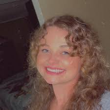 Cassie Livermore's Instagram, Twitter & Facebook